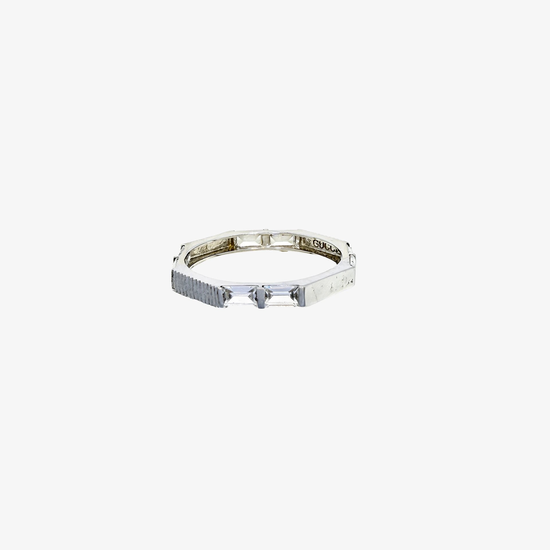 18K White Gold Wedding Band