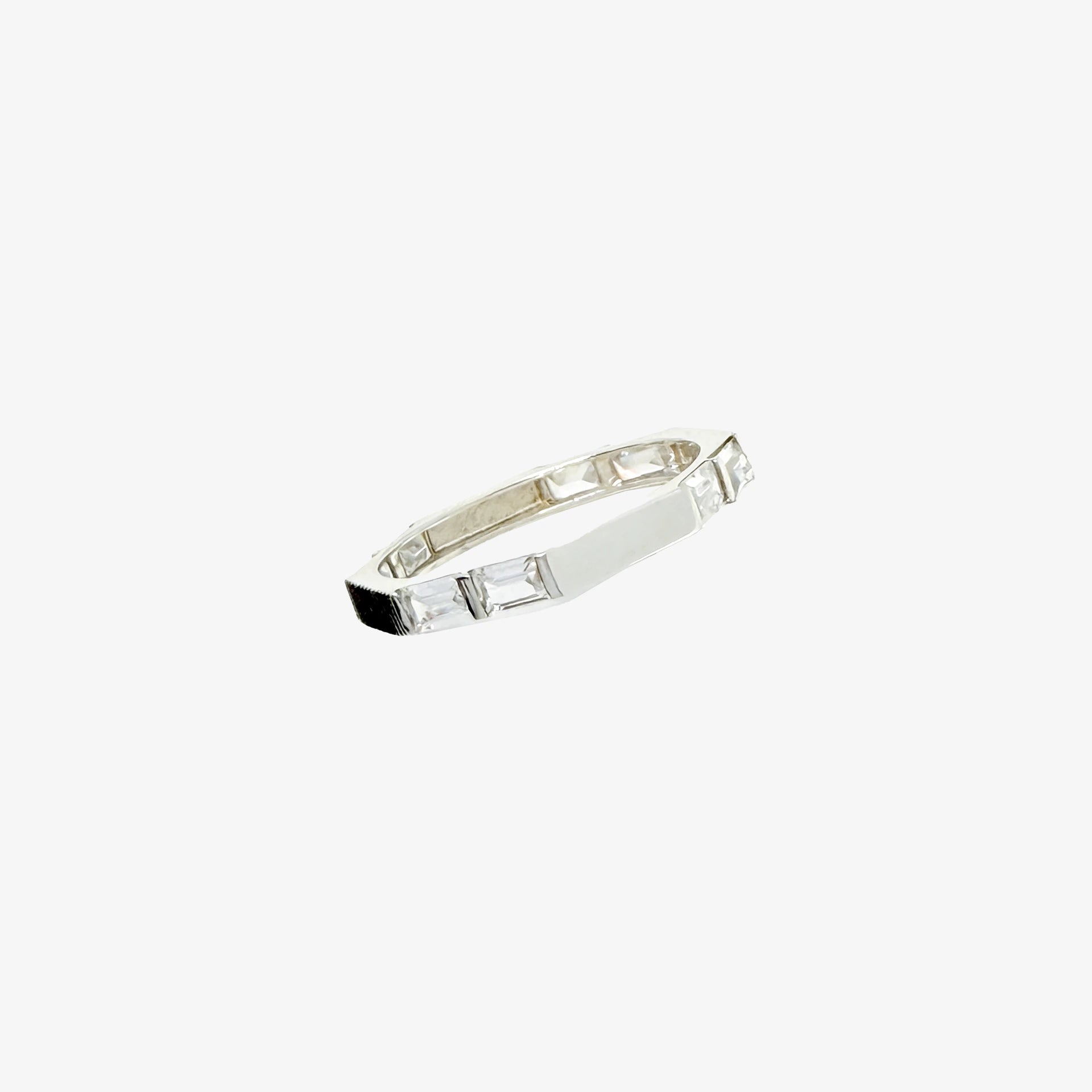18K White Gold Wedding Band
