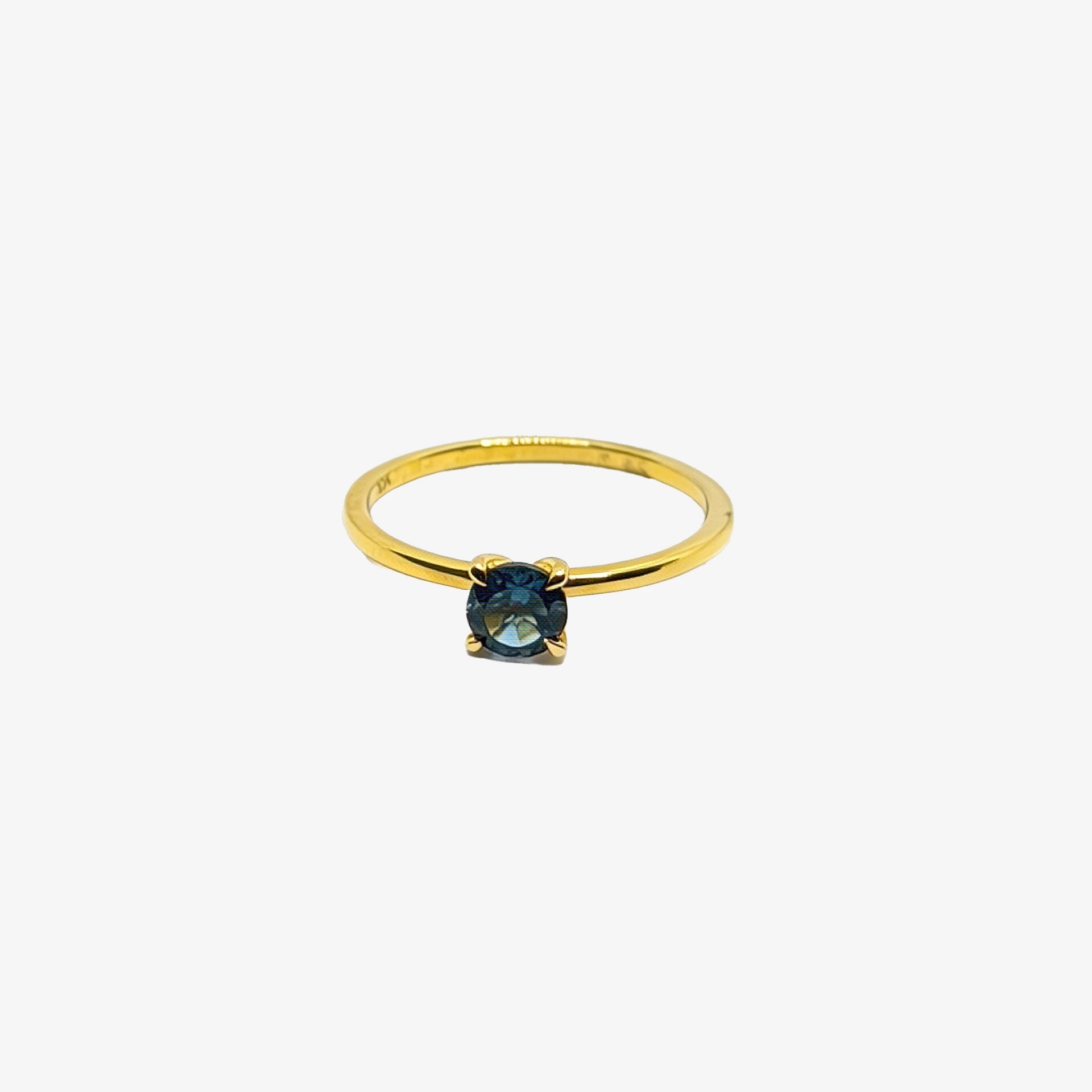 9K London Blue Topaz Ring