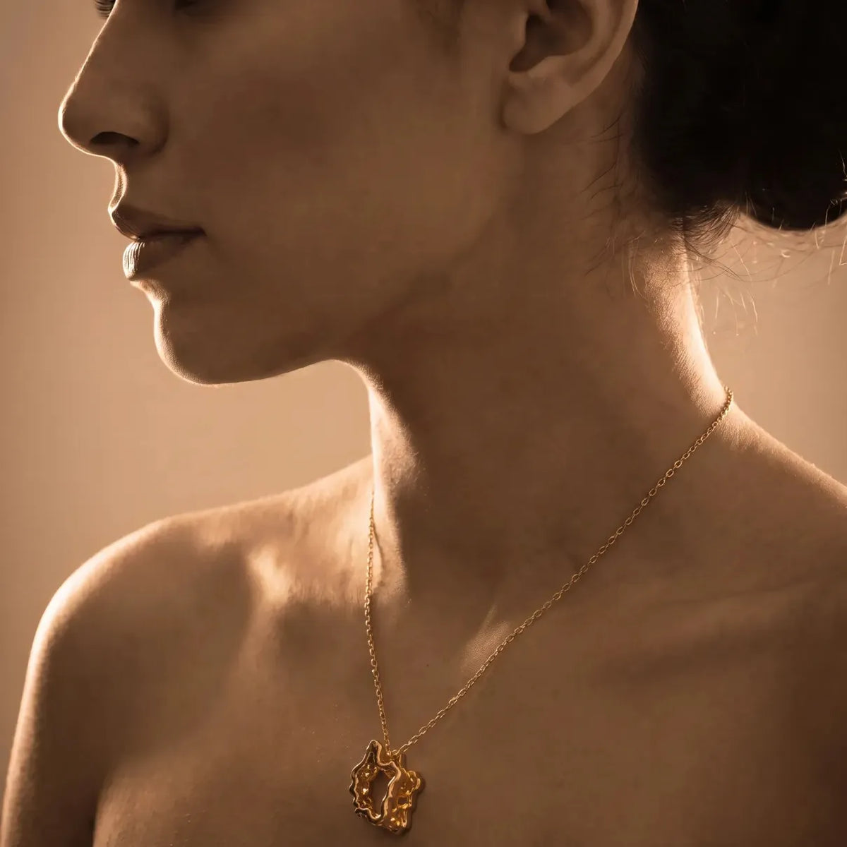 18K Solid Gold Iran 3D Map Necklace