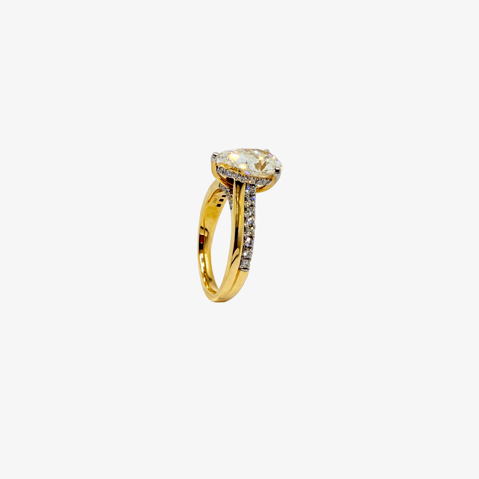 14K Gold Two Tones 2.55Ct Pear Shape Solitaire Engagement Ring
